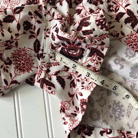 Loft floral shorts red white - Picture 9 of 10